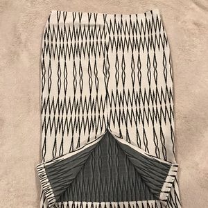 Black white design Zara pencil skirt Never worn